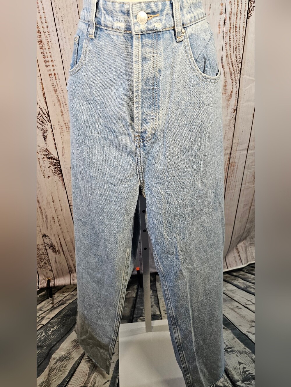 NWT MESHKI Tina Mom Jeans Light Wash High Rise Straight Leg Denim Women’s Sz 14